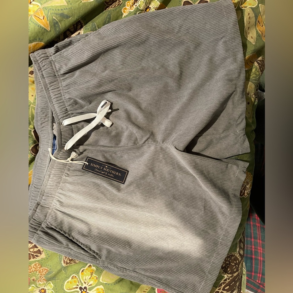 Simply Southern Light Gray Shorts XXL